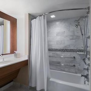 Queen Room Mobility accessible